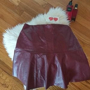 💕Burgundy Skirt